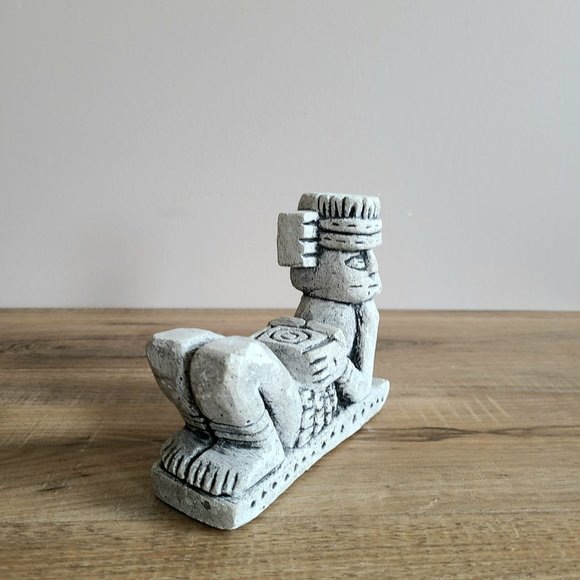 Mayan Aztec hand carved stone figurine. - Picture 2 of 7